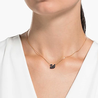 Swan pendant, Swan, Small, Black, 18K rose gold finish