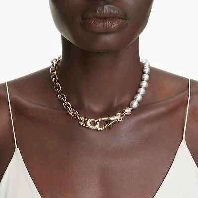 Idyllia necklace, Crystal pearl, White, 18K gold finish