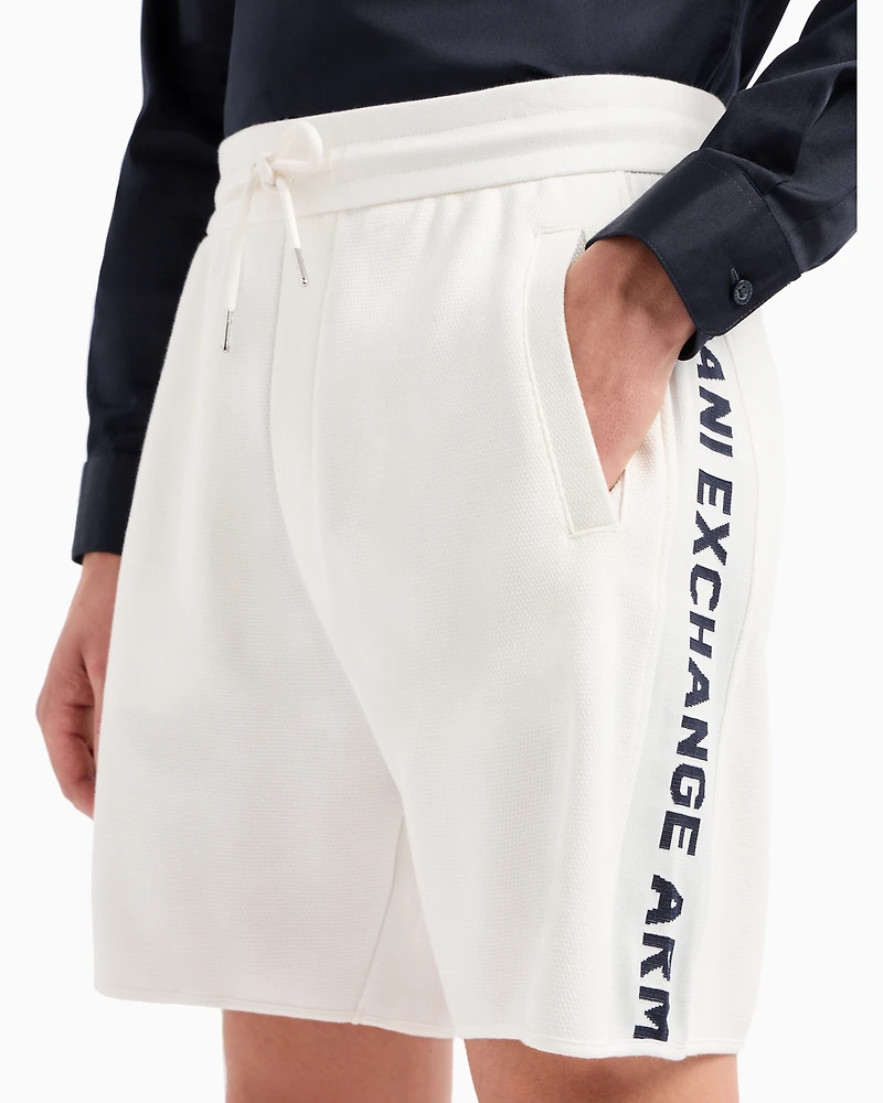 Shorts jacquard fabric with logo tape