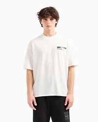 Relaxed fit T-shirt with round neck and logo