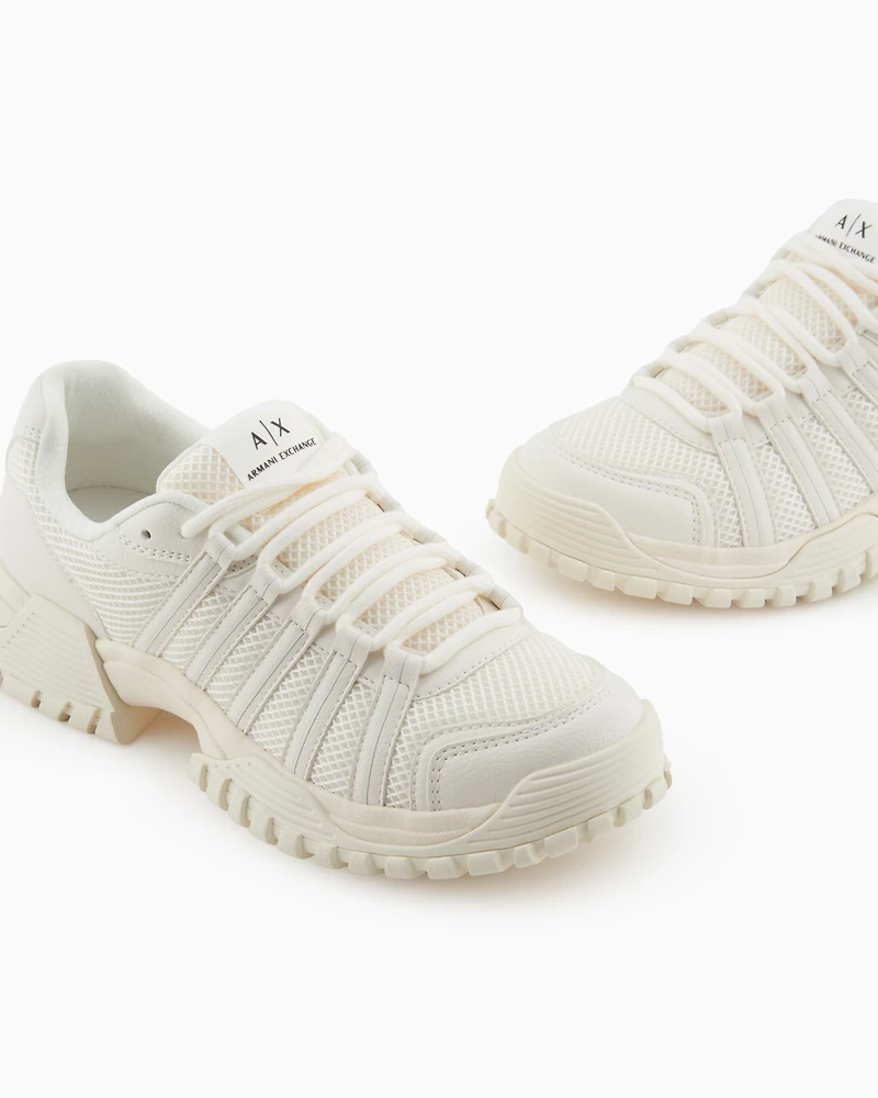 Sneakers with stitching