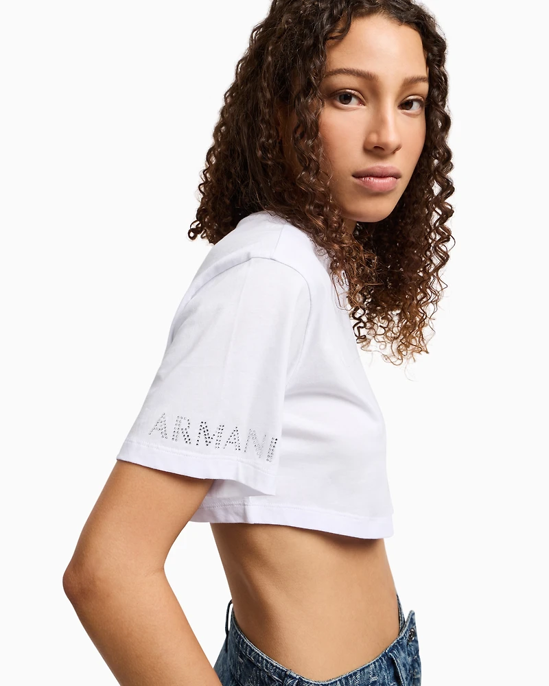 Cropped T-shirt with logo on the sleeves