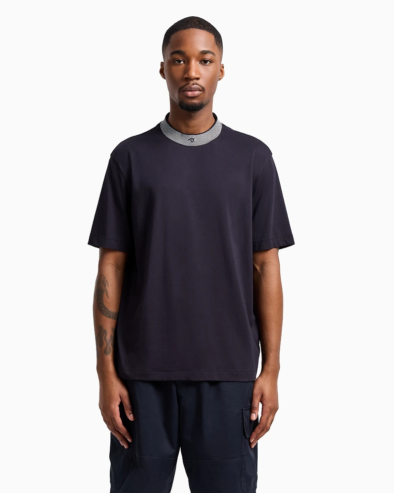 Regular fit T-shirt with striped profile neckline