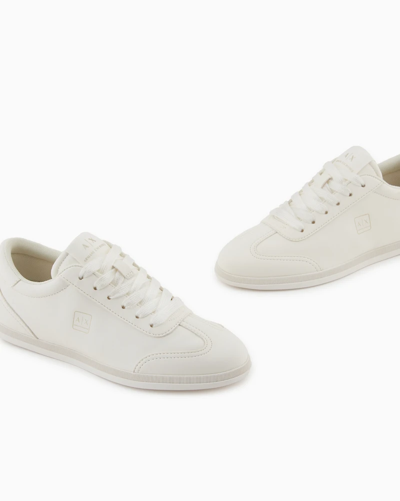 Armani Exchange - Low-top sneakers with logo, Woman, White, Size: