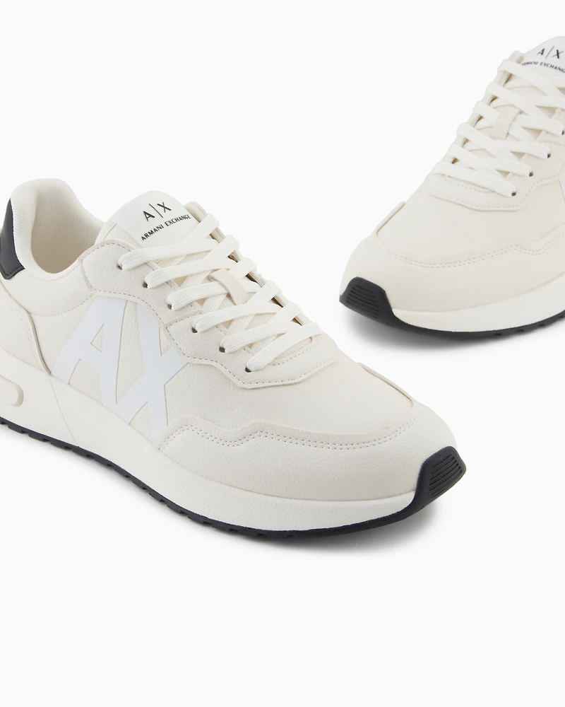 Sneakers with side logo