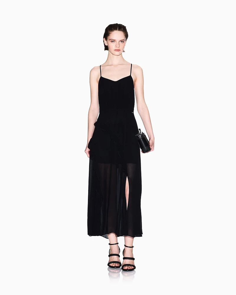 Long dress with slit crepe