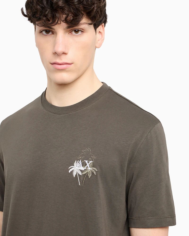 Regular fit T-shirt with print on the chest