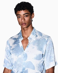 Patterned short-sleeved shirt