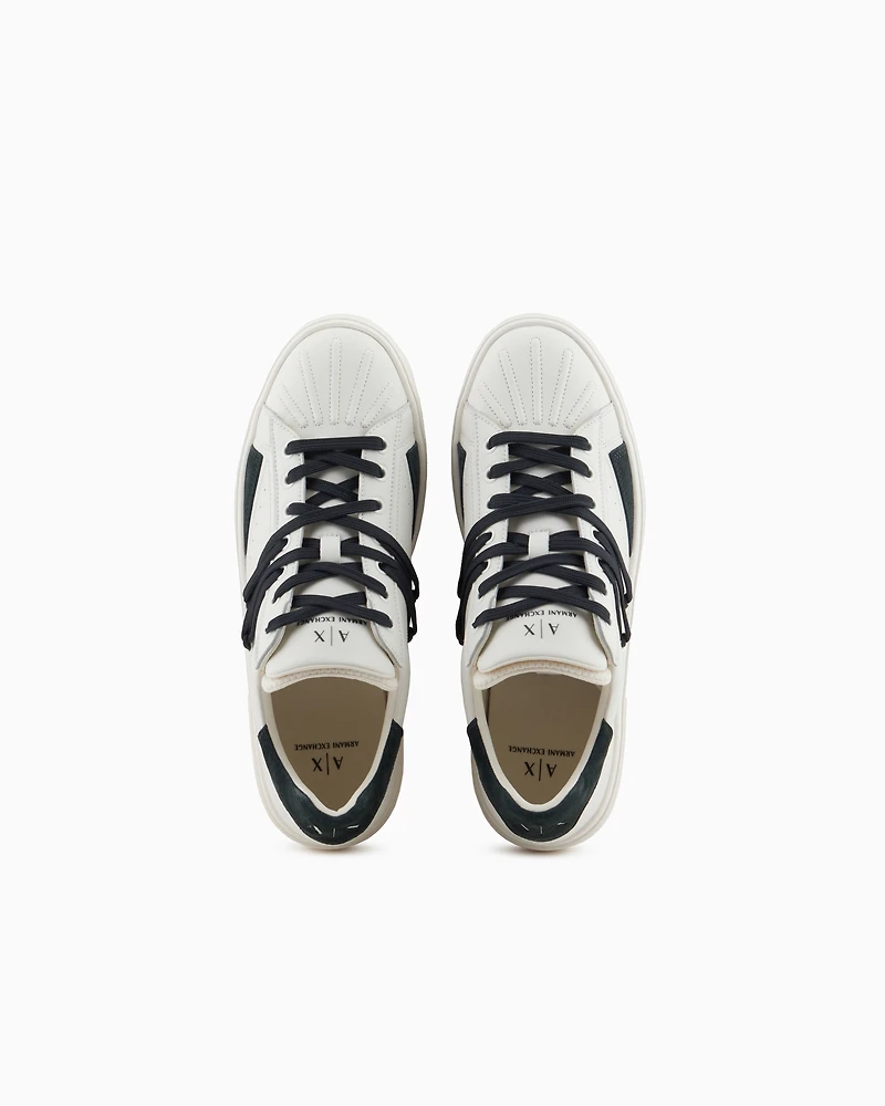 Sneakers eco-leather with contrasting laces