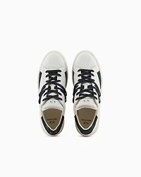 Sneakers eco-leather with contrasting laces
