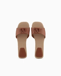 Slippers with band and logo