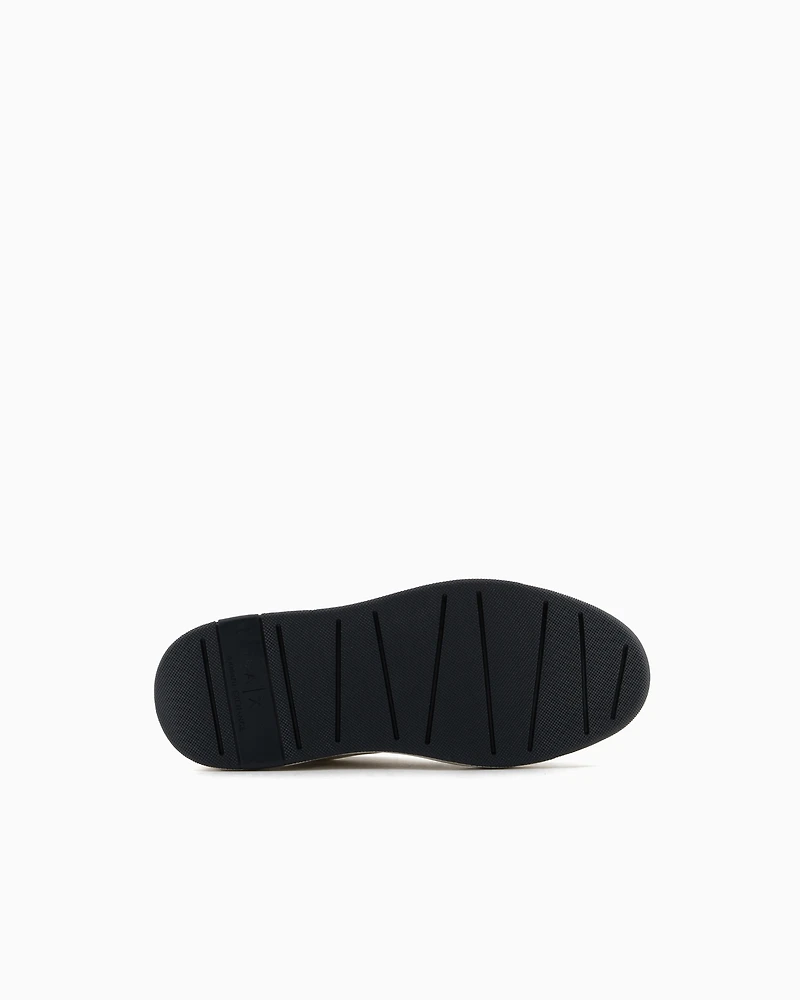 Mesh sneakers with logo on the side