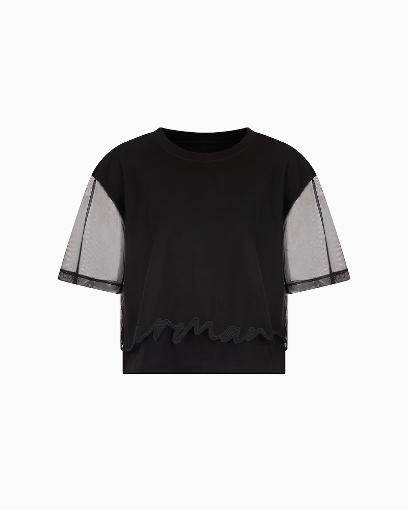 Cropped T-shirt with shaped bottom