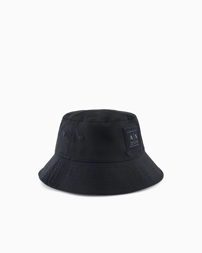 Bucket hat with logo
