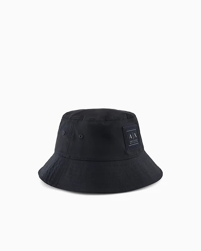 Bucket hat with logo