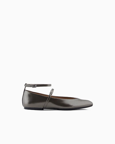 Pointed toe ballerinas with straps