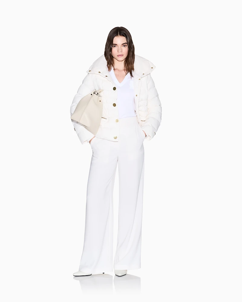 V-neck T-shirt with metal logo