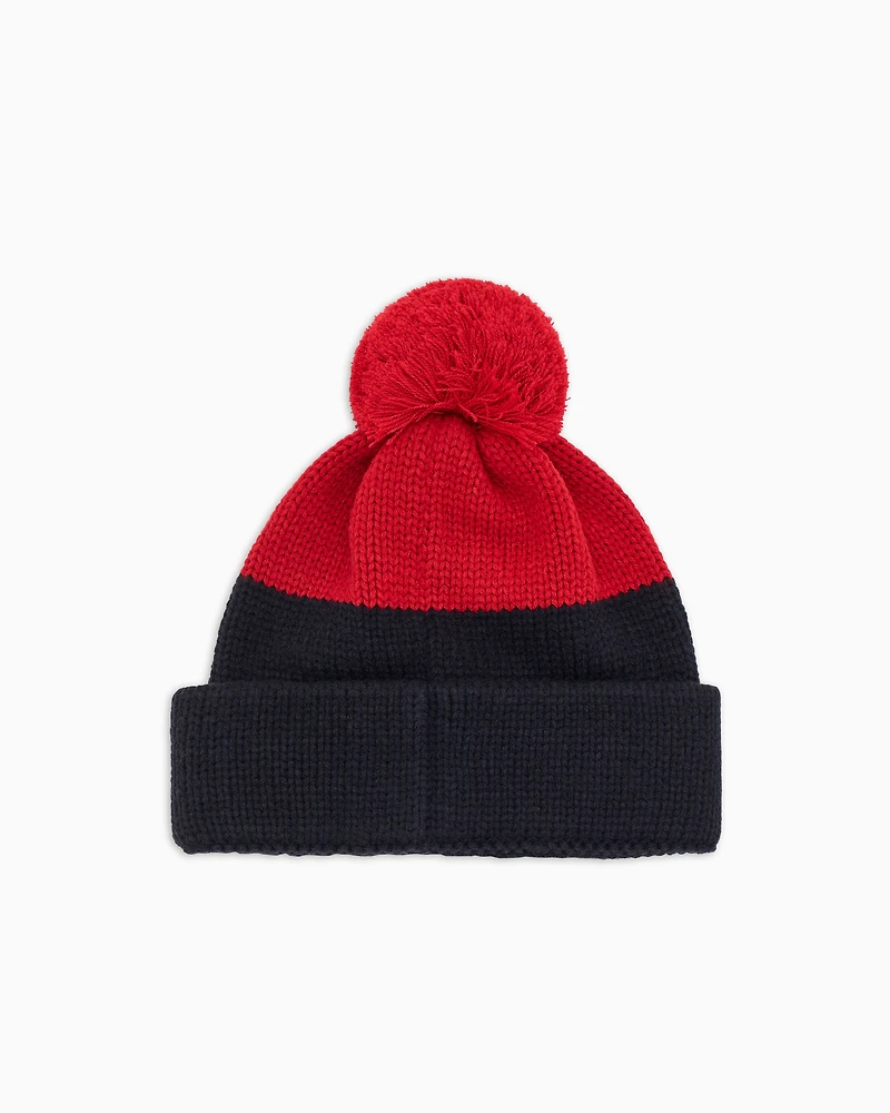 Ribbed knit hat with pompom