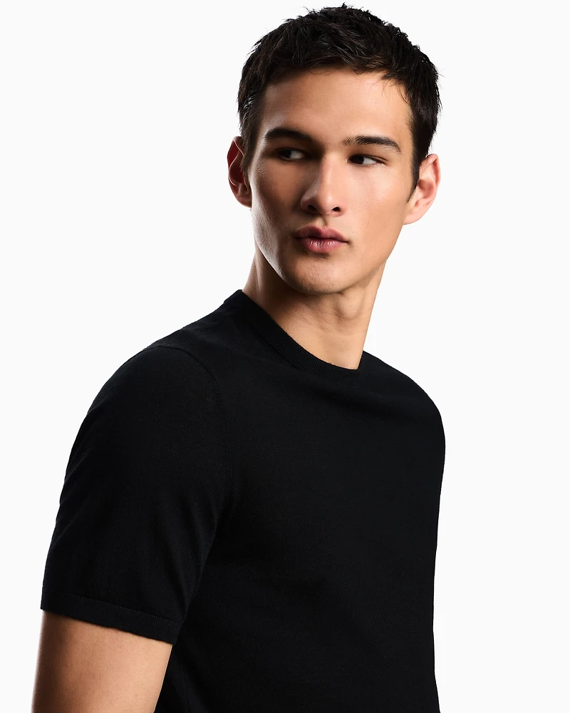 Emporio Armani - Short-sleeved jumper a seamless plain-knit virgin wool, Man, Black, Size: