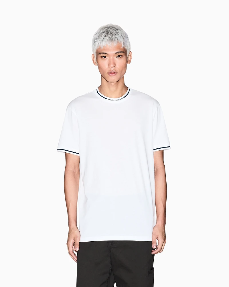 Regular fit T-shirt with contrasting piping