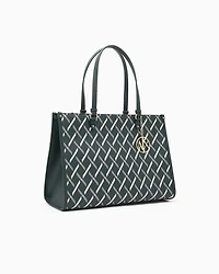 Shopping bag with allover pattern