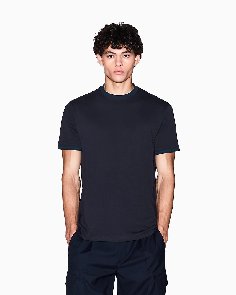 Regular fit T-shirt with contrasting piping