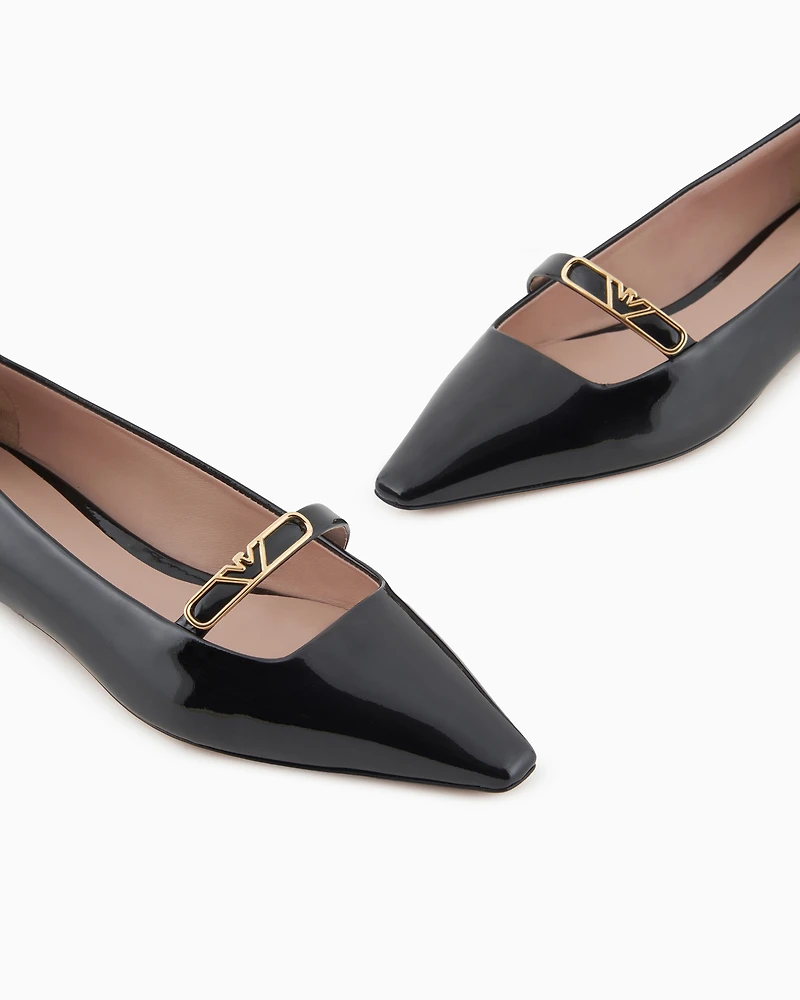 Emporio Armani - Pointed-toe ballerinas patent leather with an eagle plate, Woman, Black, Size: