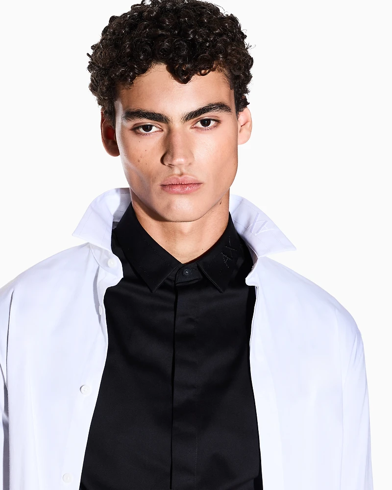 Black long-sleeved stretch cotton shirt