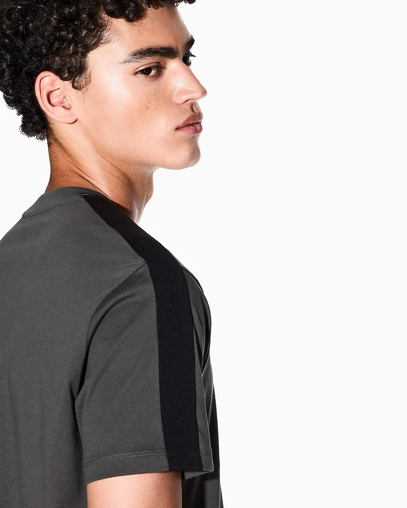 Armani Exchange - Contrasting regular fit tape t-shirt, Man, Green, Size: