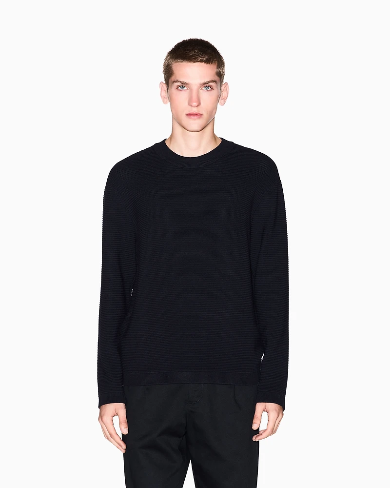 Ribbed crew neck sweater