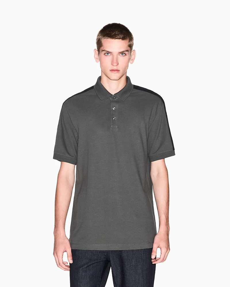 Regular fit polo with contrasting tape