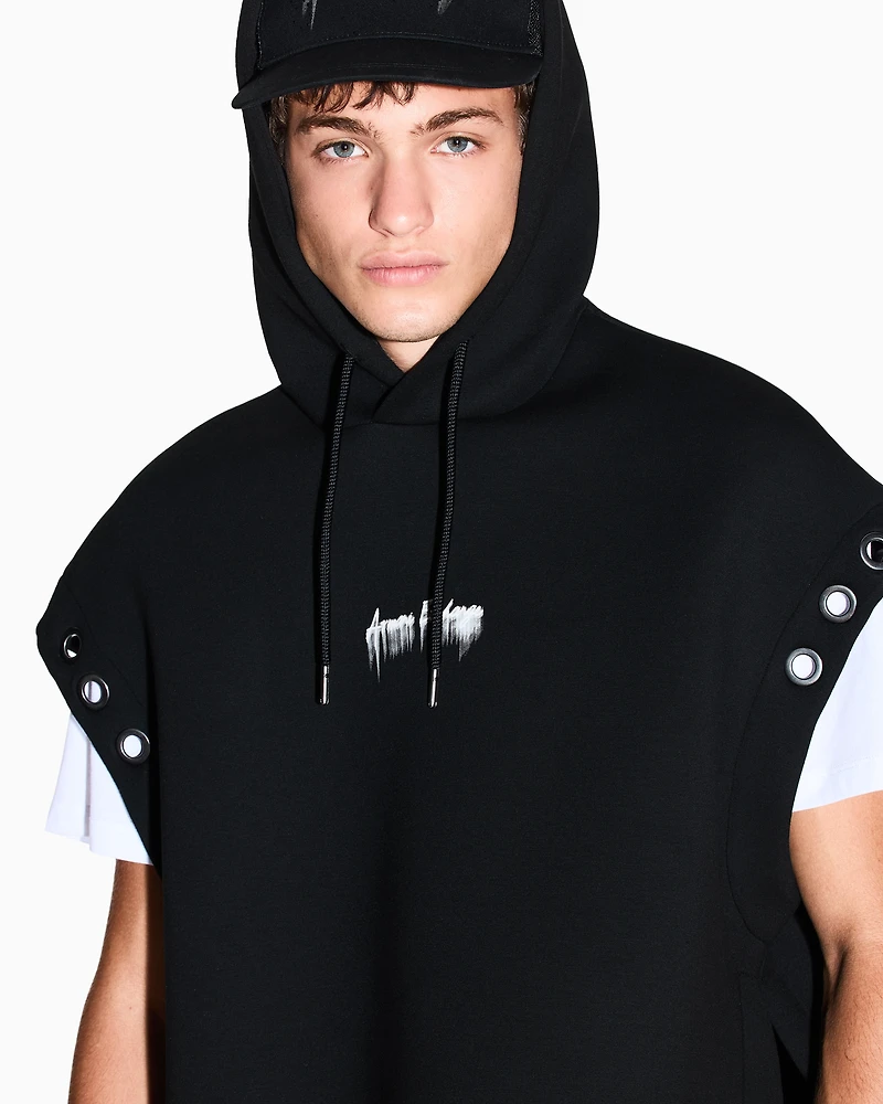 Short-sleeved hooded sweatshirt