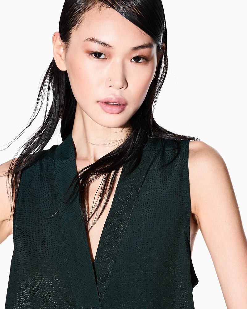 Textured fabric top