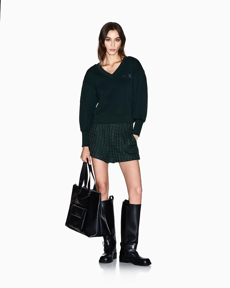 Sweatshirt with wide sleeves