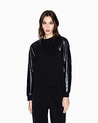 Sweatshirt with contrasting sleeves
