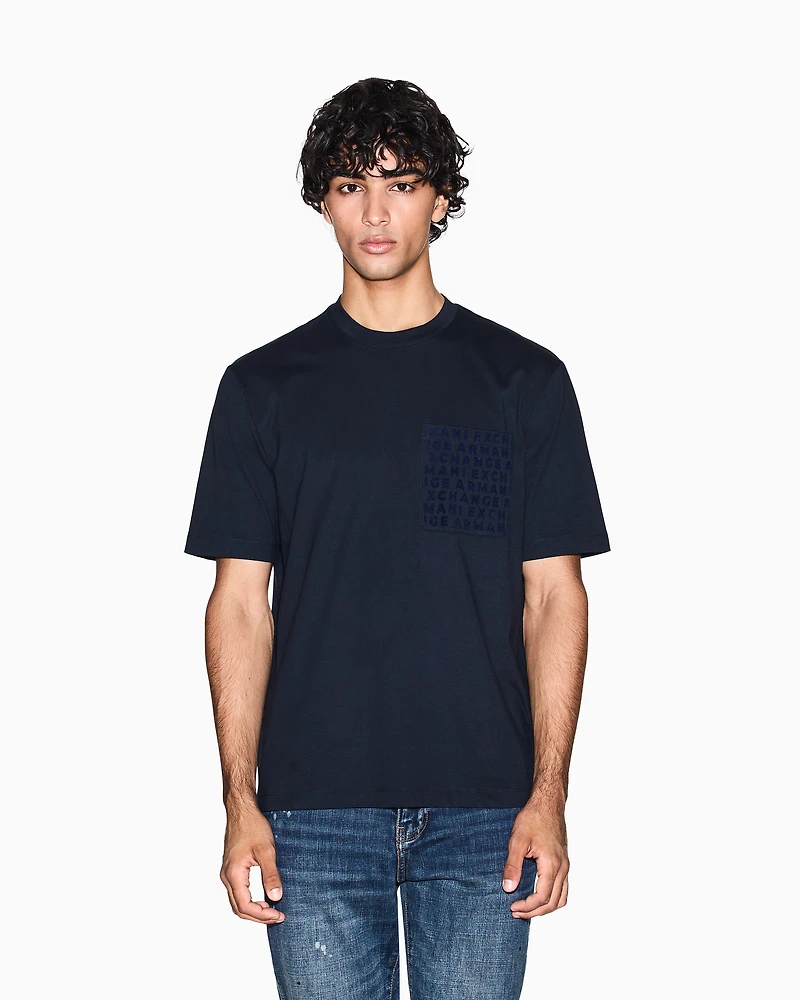 Regular fit T-shirt with logo pocket