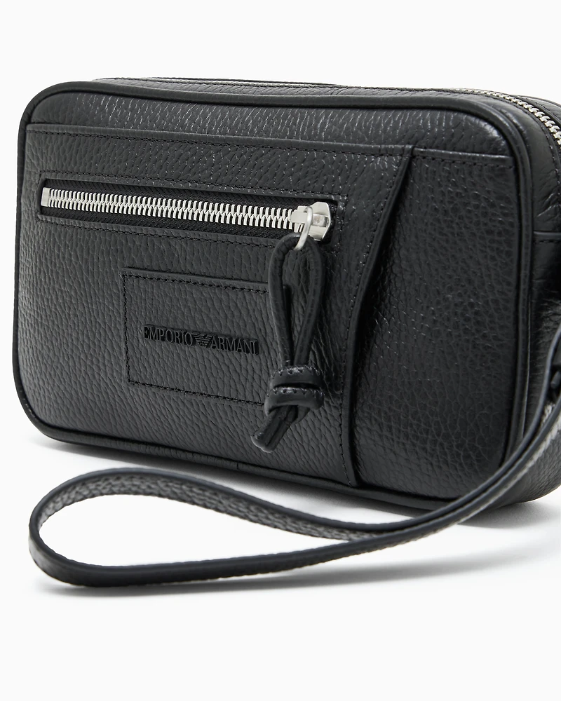 Emporio Armani - Tumbled leather washbag, Man, Black, Size: TU