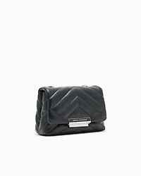 Small shoulder bag with quilted workmanship