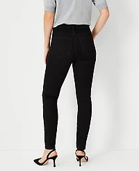 Ann Taylor Mid Rise Skinny Jeans in Jet Black Wash - Curvy Fit Size 00 Women's