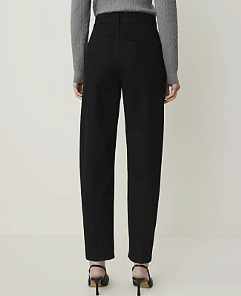 Ann Taylor The Tapered Straight Jean Black Wash Women's