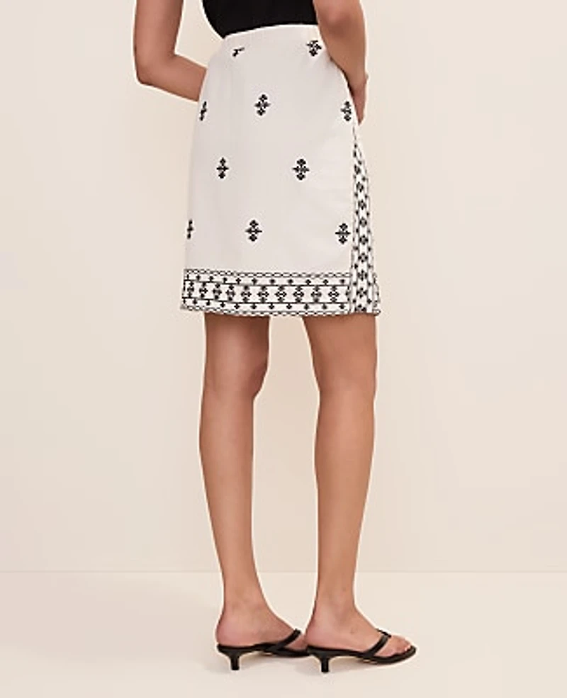 Ann Taylor Petite Embroidered Easy Fit Skirt Winter White Women's