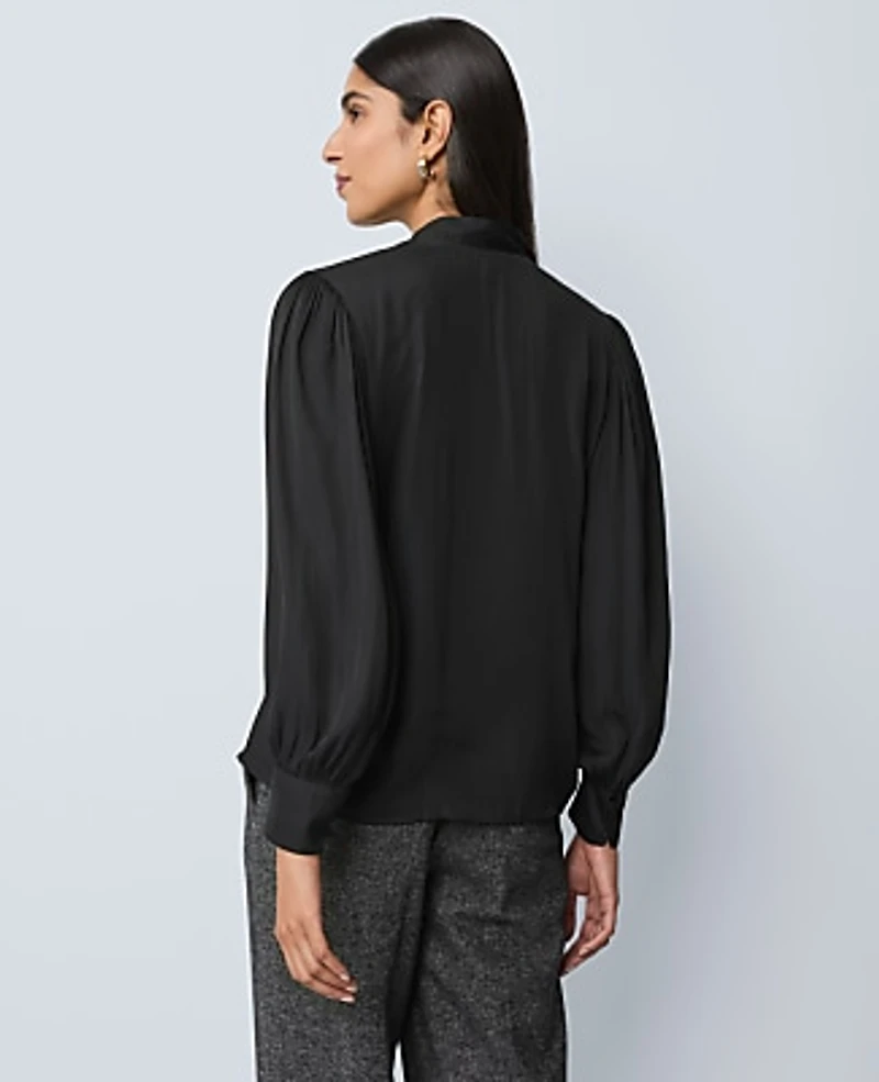Ann Taylor V-Neck Popover Top Black Women's