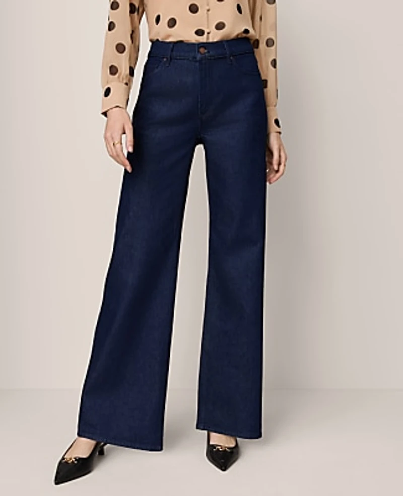 Ann Taylor The Petite Wide-Leg Jean Size 8 Classic Rinse Wash Women's