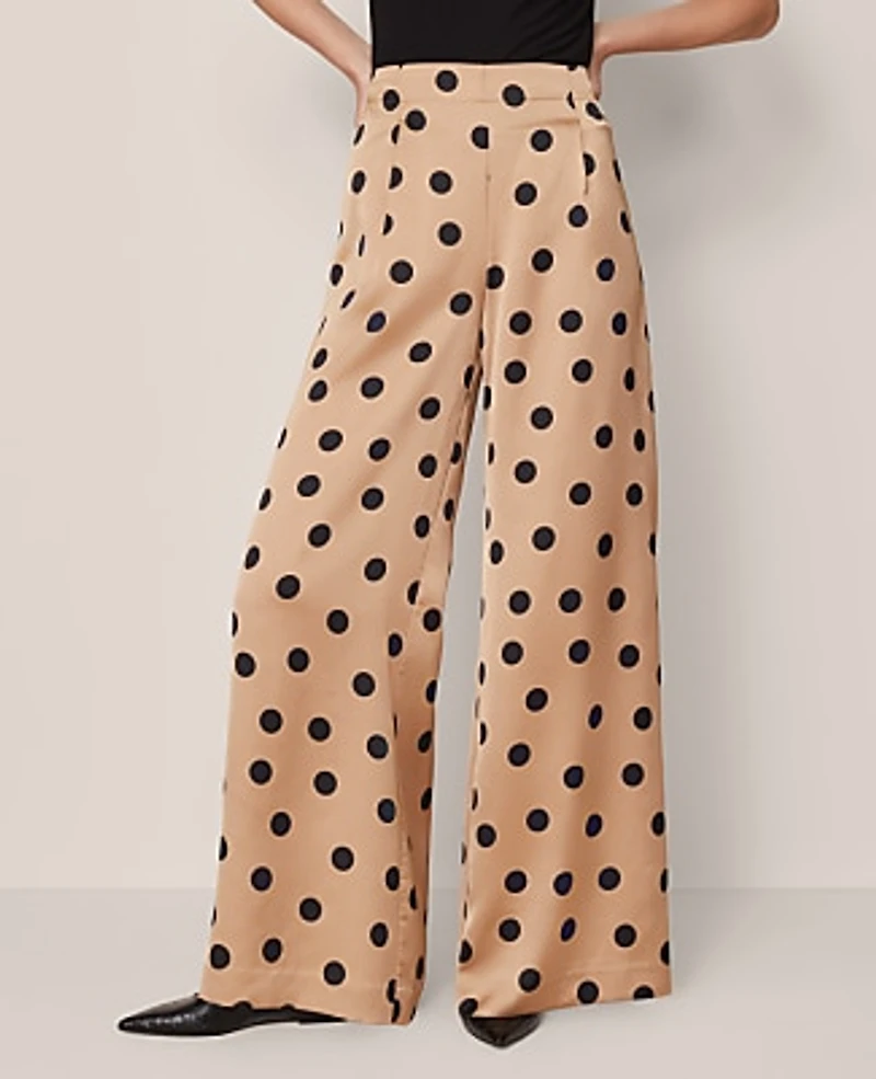 Ann Taylor The Petite Dotted Dramatic Wide-Leg Satin Pant Size Medium Cafe Au Lait Women's