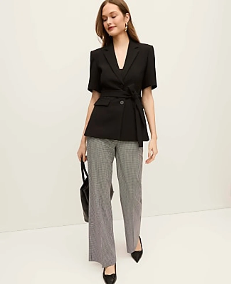 Ann Taylor The Petite Fitted Belted Blazer in Crepe Size 8 Black Women's