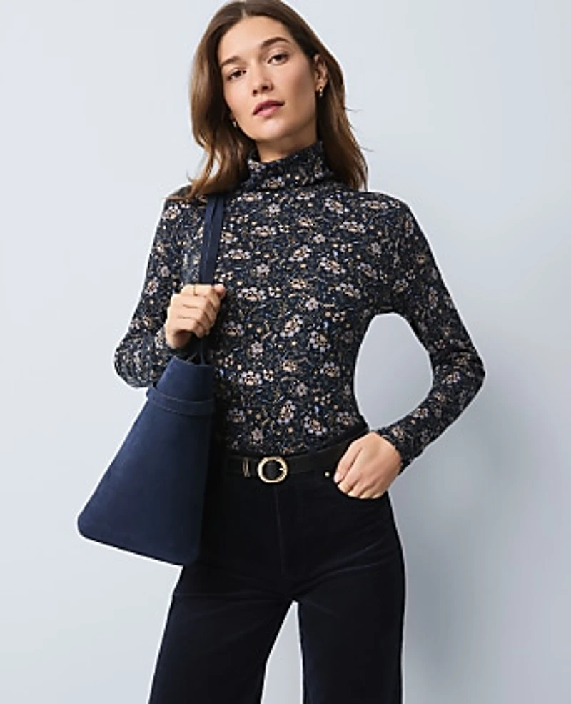 Ann Taylor Weekend Floral Turtleneck Top Size Large Night Sky Women's
