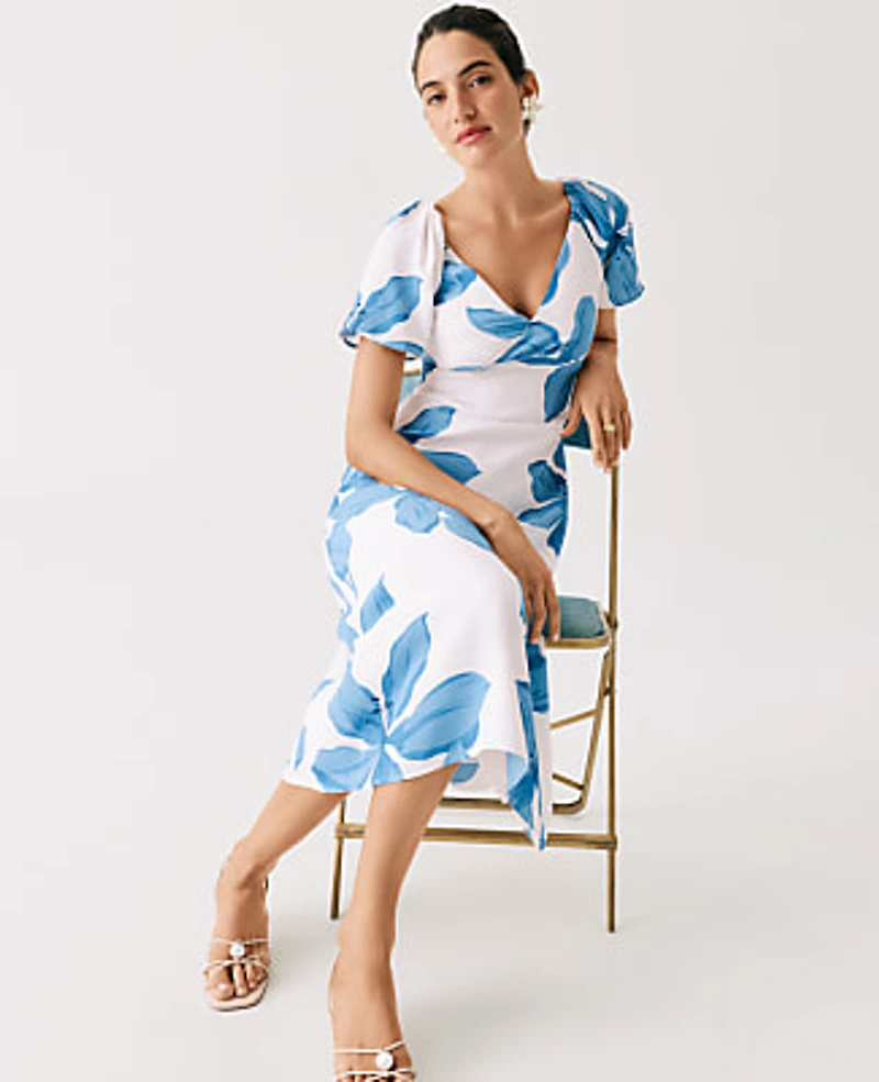 Ann Taylor Petite Floral Shirred Flare Midi Dress Size 00 Blue Women's