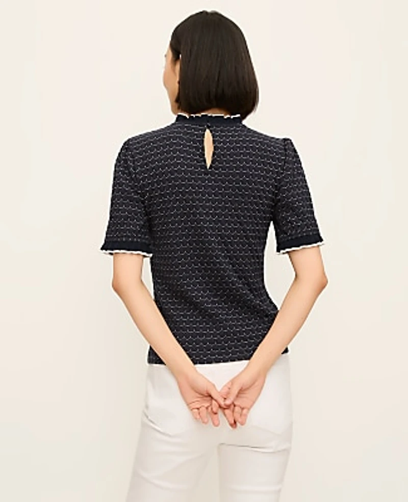 Ann Taylor Scalloped Ruffle Trim Top Size Medium Navy/Ivory Combo Women's