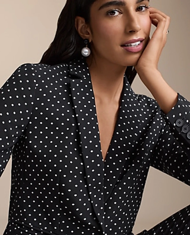 Ann Taylor The Petite Hutton Blazer in Dotted Crepe Size 10 Black Women's