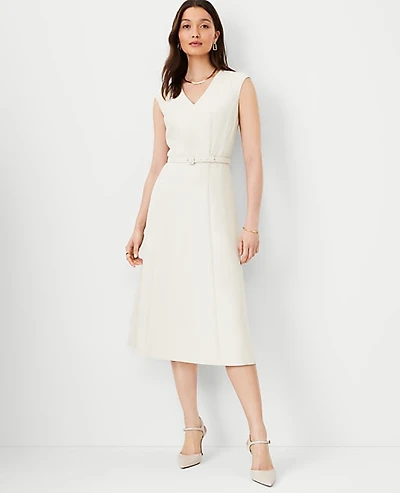Ann Taylor The Belted V-Neck Midi Dress in Fluid Crepe Size 2 Ivory Whisper Women's